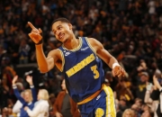 篮网击溃快船，厄文状态火热贡献27+8+4