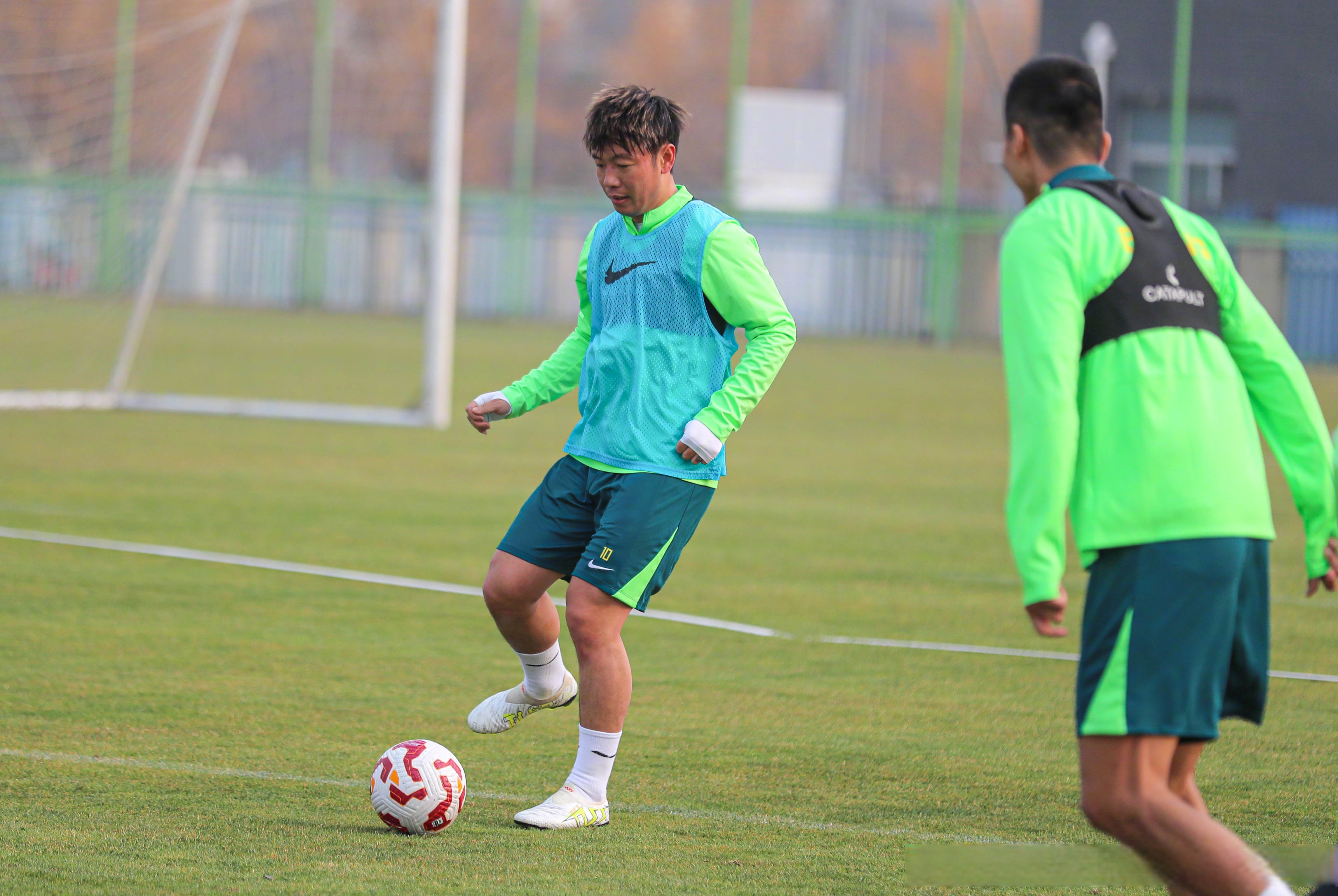 球队训练备战不力,表现疲态明显 球队训练备战不力,表现疲态明显