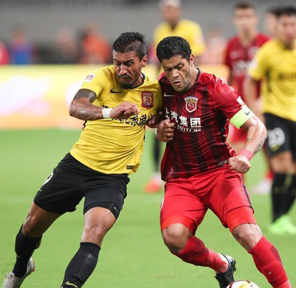 重庆难缠恒大奇袭卫冕，形势对决悬念