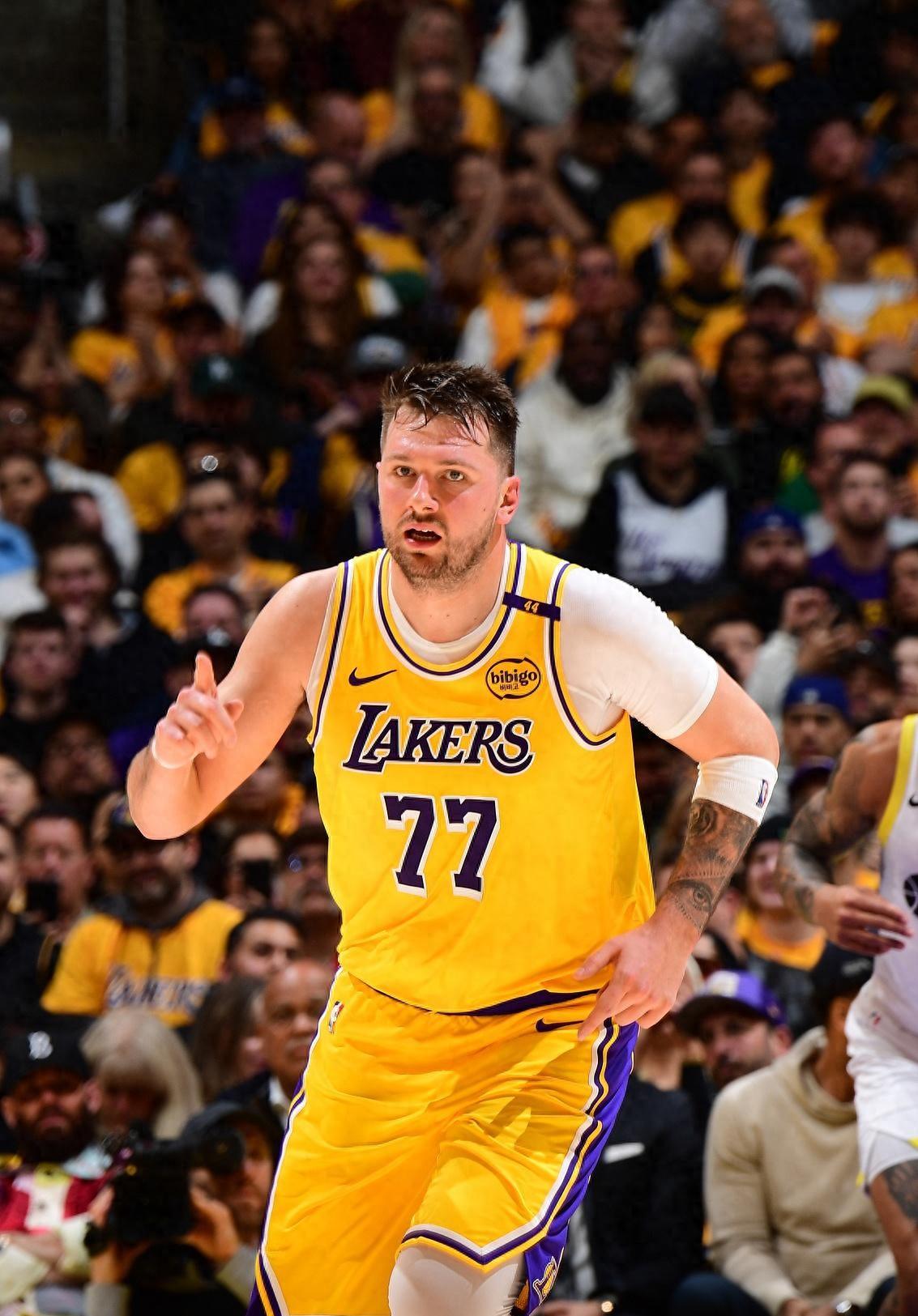 火箭惨败雄鹿遭3连败 火箭惨败雄鹿遭3连败