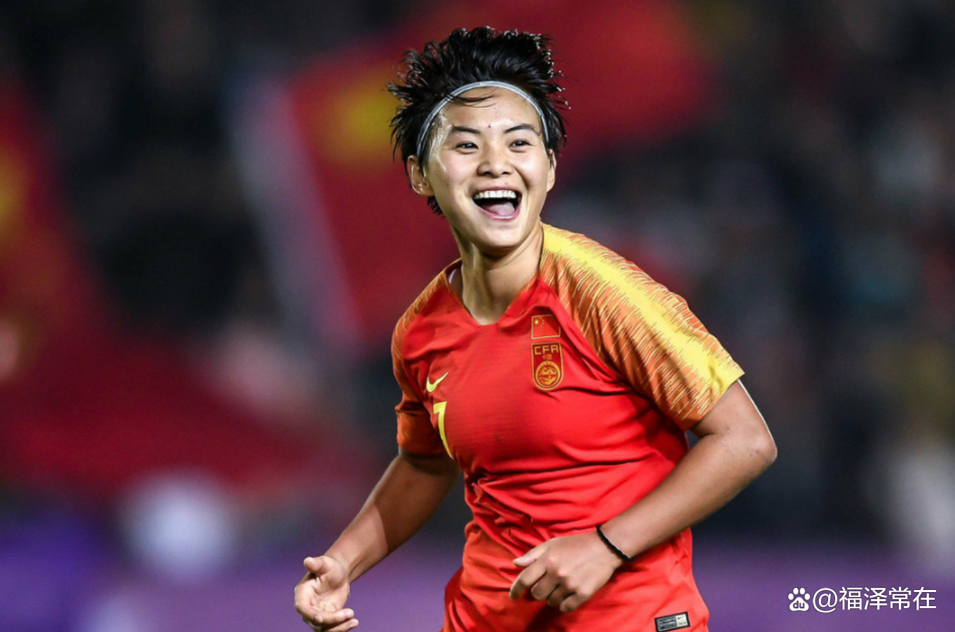 包含中国女足选拔赛收官，新秀表现出色引关注的词条