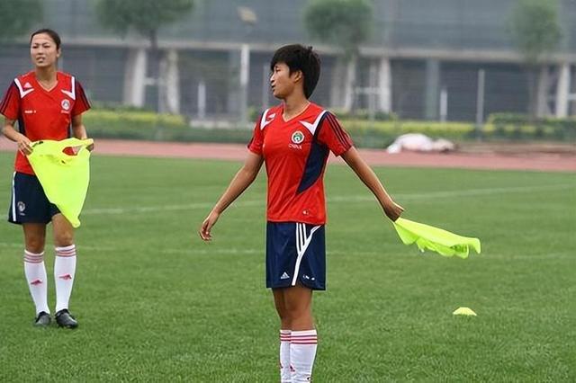 包含中国女足选拔赛收官，新秀表现出色引关注的词条